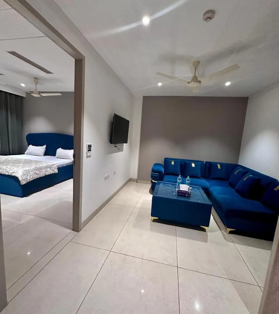 דירות גורגאון Luxe 2 Bhk With Stunning Views